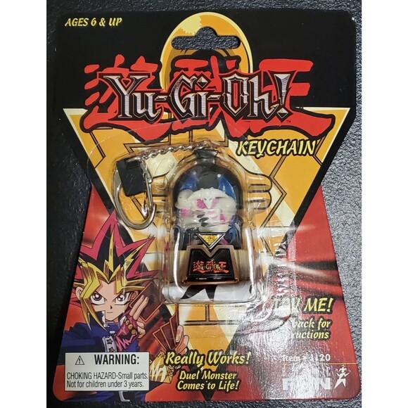 Yu-Gi-Oh! Series 1 SET of (4) 1996 Duel Monster Spin Keychains - NEW - Picture 12 of 15